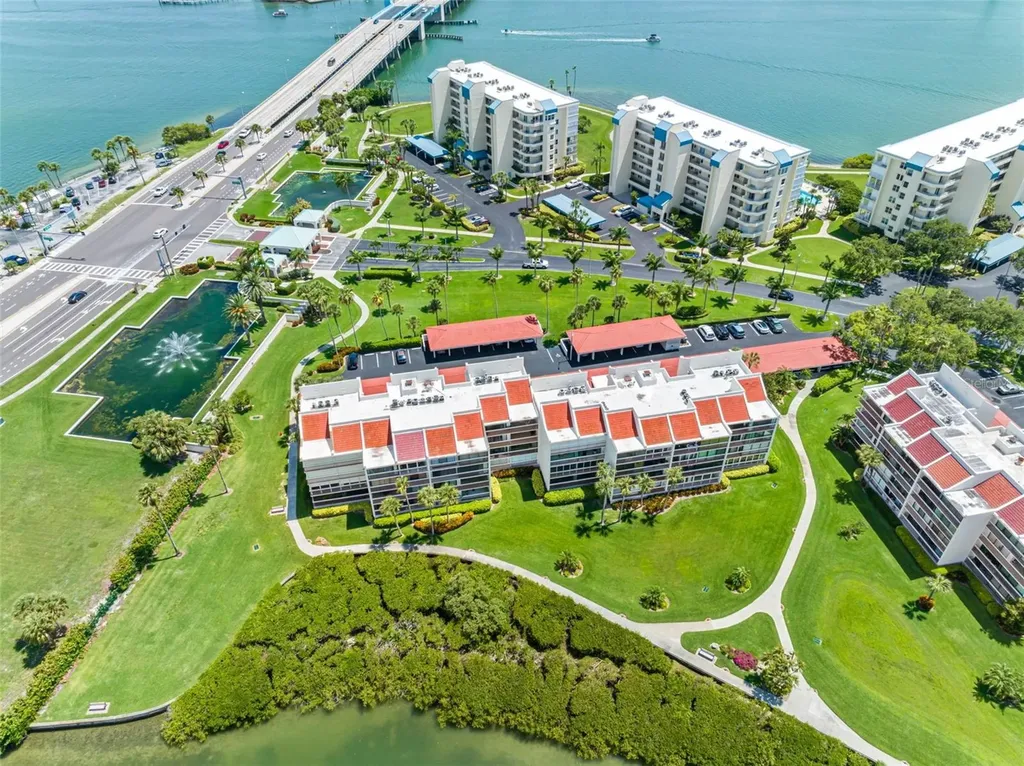 7871 Sailboat Key Boulevard S South Pasadena FL 33707