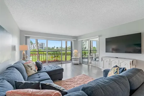 7871 Sailboat Key Boulevard S South Pasadena FL 33707