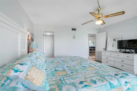 7871 Sailboat Key Boulevard S South Pasadena FL 33707