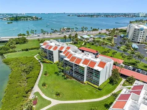 7871 Sailboat Key Boulevard S South Pasadena FL 33707