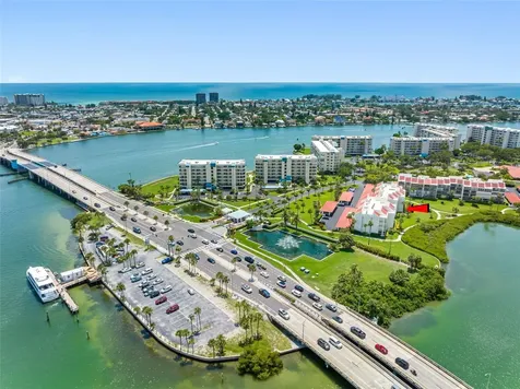 7871 Sailboat Key Boulevard S South Pasadena FL 33707
