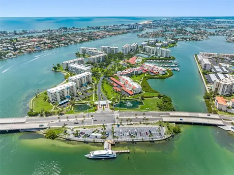 7871 Sailboat Key Boulevard S South Pasadena FL 33707