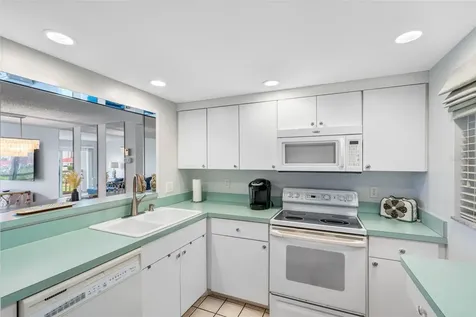 7871 Sailboat Key Boulevard S South Pasadena FL 33707