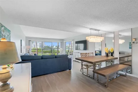 7871 Sailboat Key Boulevard S South Pasadena FL 33707