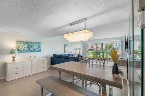 7871 Sailboat Key Boulevard S South Pasadena FL 33707