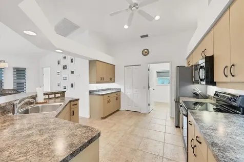 236 White Marsh Lane Rotonda West FL 33947