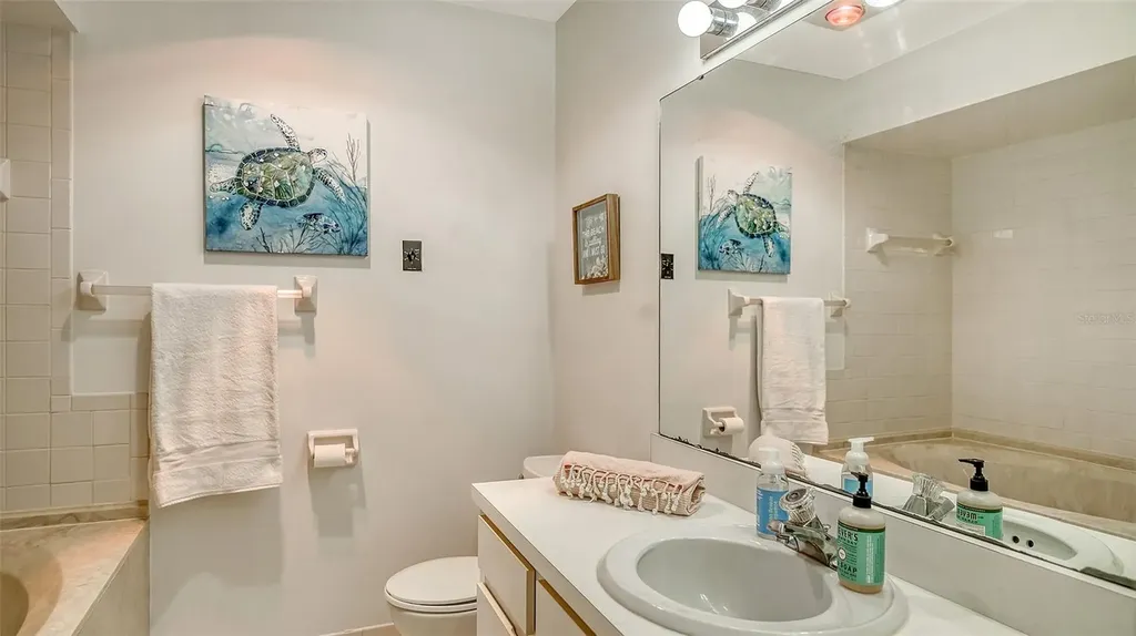 5785 Gardens Drive Sarasota FL 34243