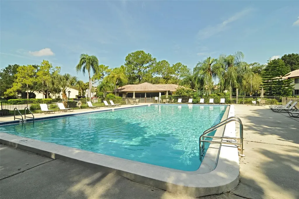 5785 Gardens Drive Sarasota FL 34243