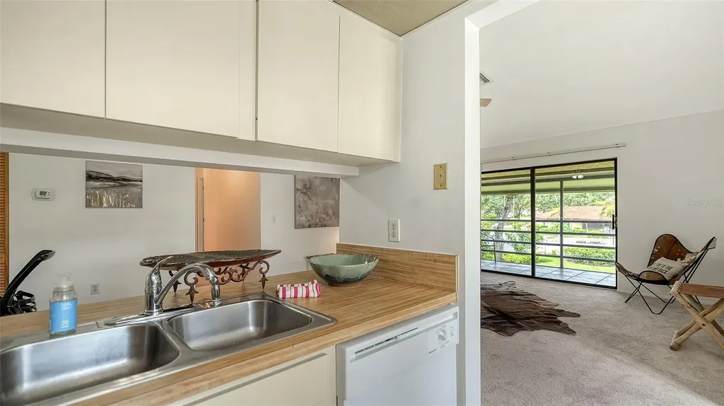 5785 Gardens Drive Sarasota FL 34243