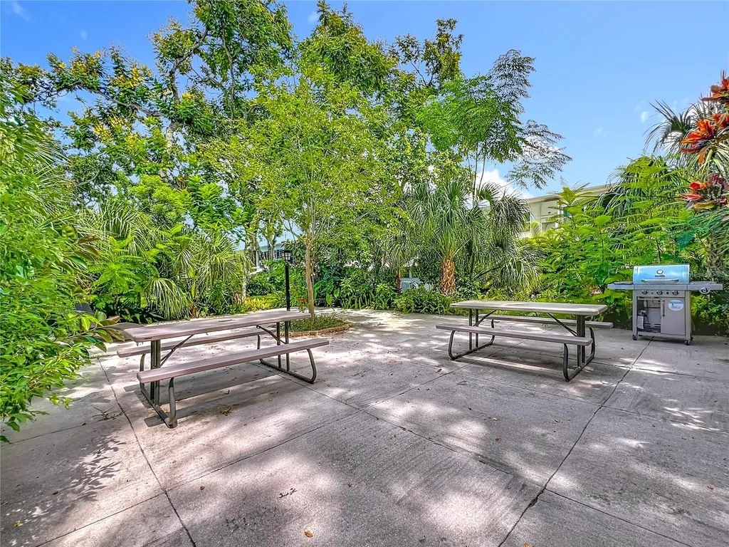 4051 58th Street N St Petersburg FL 33709