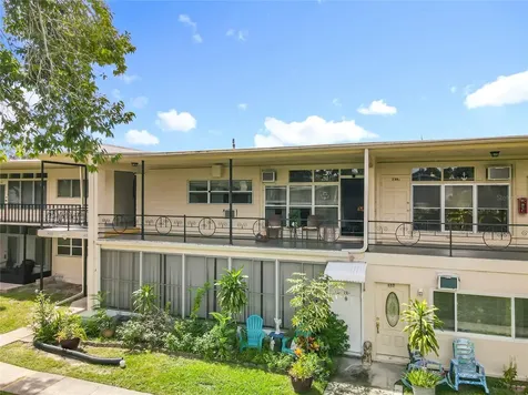 4051 58th Street N St Petersburg FL 33709