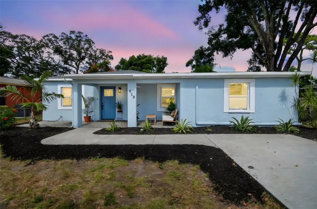 819 Patbur Avenue Tampa FL 33612