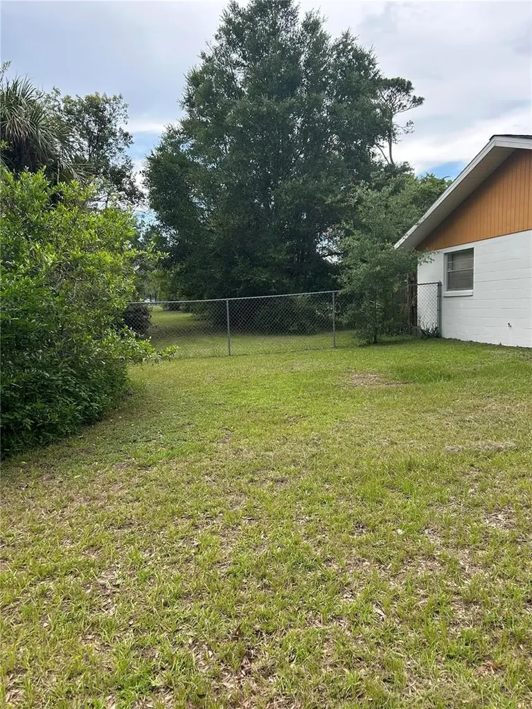 305 Violetwood Road Deland FL 32720