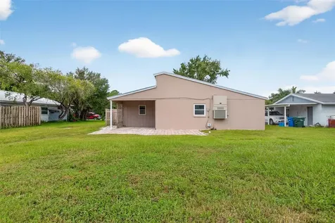 1150 Russell Avenue Sarasota FL 34232