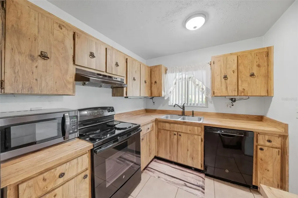 2923 Lichen Lane Clearwater FL 33760