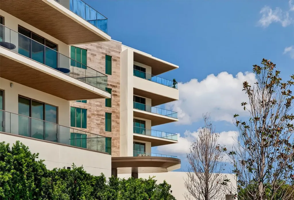 1591 Gulf Of Mexico Drive Longboat Key FL 34228