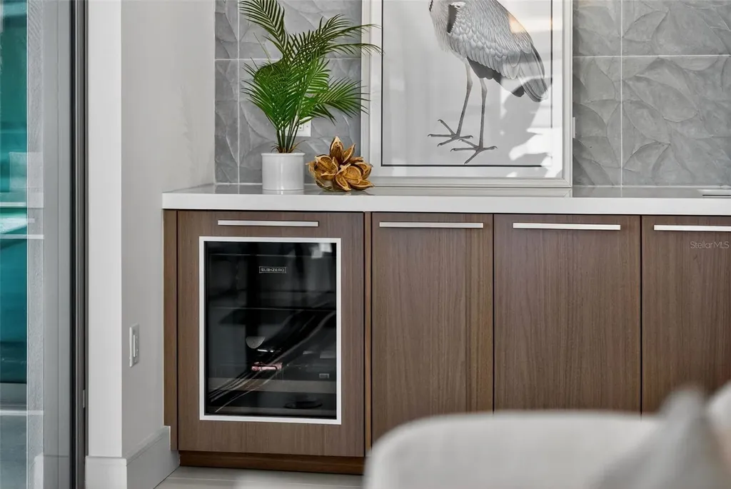 1591 Gulf Of Mexico Drive Longboat Key FL 34228