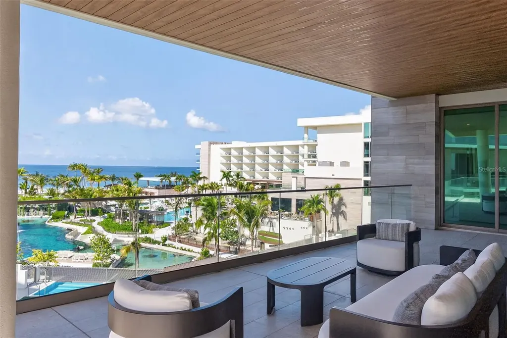 1591 Gulf Of Mexico Drive Longboat Key FL 34228