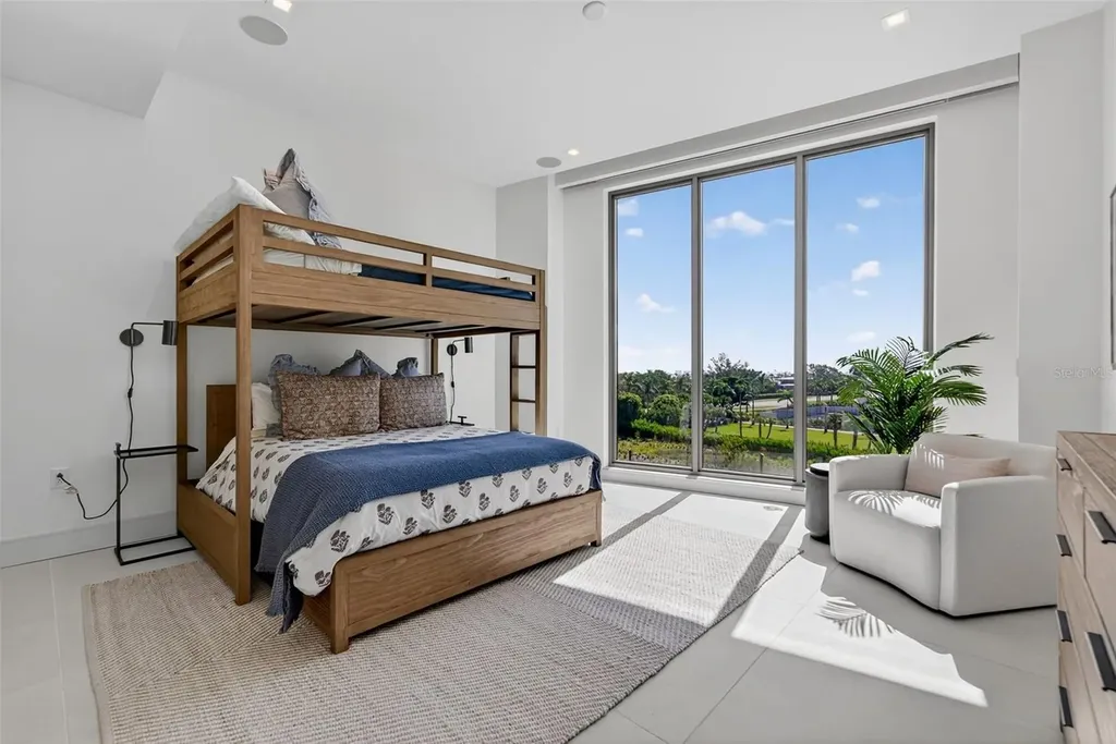 1591 Gulf Of Mexico Drive Longboat Key FL 34228