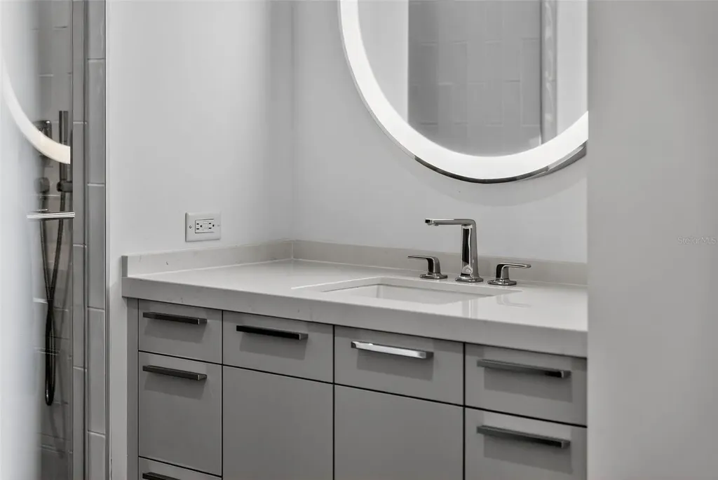 1591 Gulf Of Mexico Drive Longboat Key FL 34228