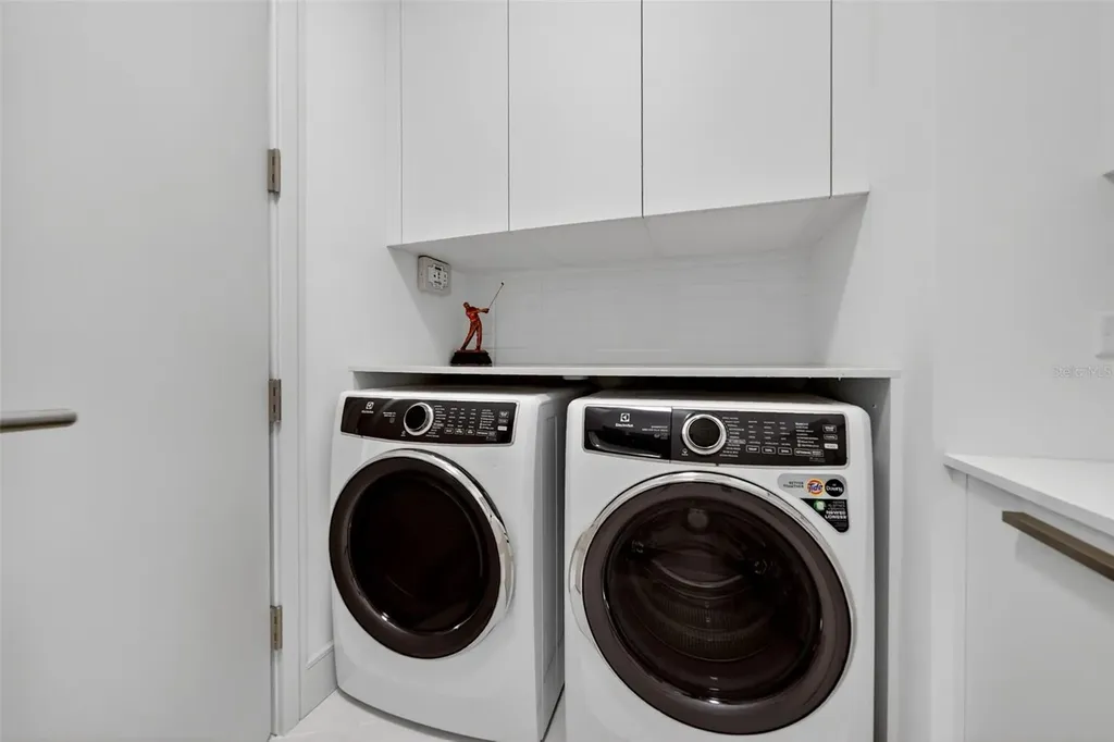 1591 Gulf Of Mexico Drive Longboat Key FL 34228