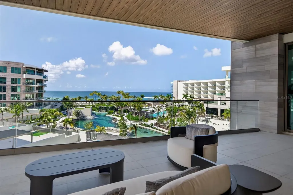 1591 Gulf Of Mexico Drive Longboat Key FL 34228