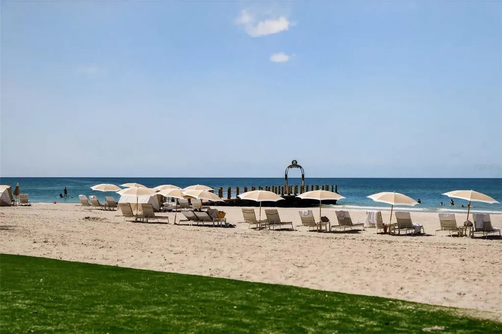 1591 Gulf Of Mexico Drive Longboat Key FL 34228