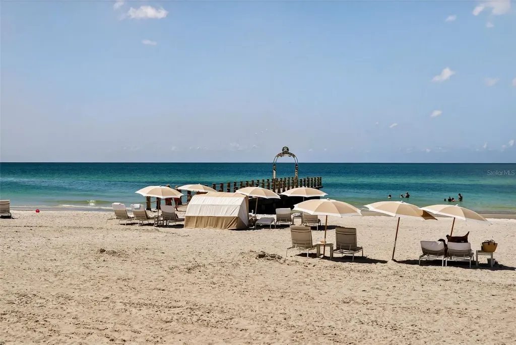 1591 Gulf Of Mexico Drive Longboat Key FL 34228