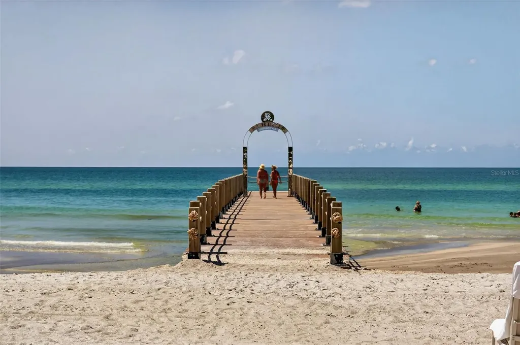 1591 Gulf Of Mexico Drive Longboat Key FL 34228