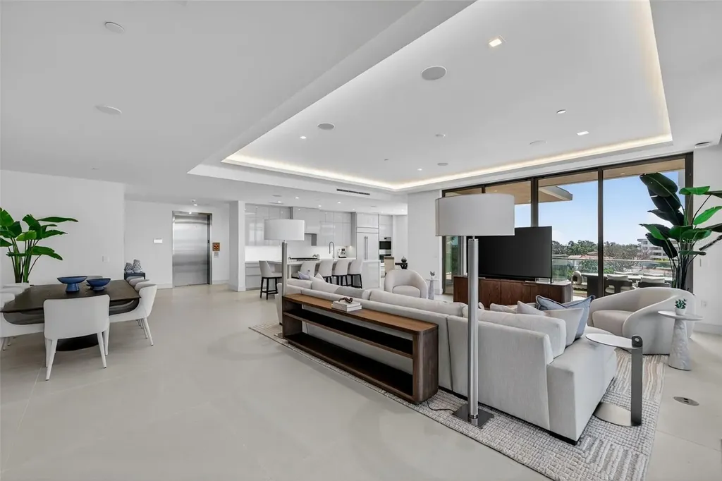 1591 Gulf Of Mexico Drive Longboat Key FL 34228