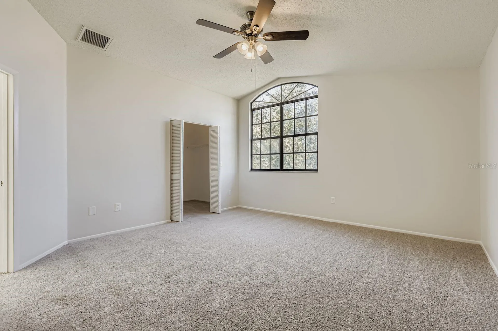 8601 Flowing Brook Court Tampa FL 33635