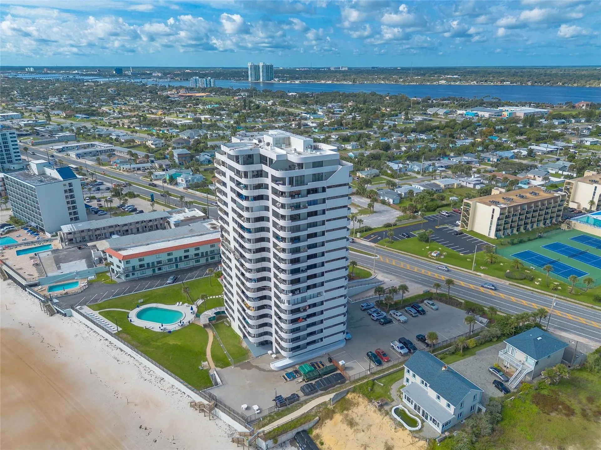 1420 N Atlantic Avenue Daytona Beach FL 32118