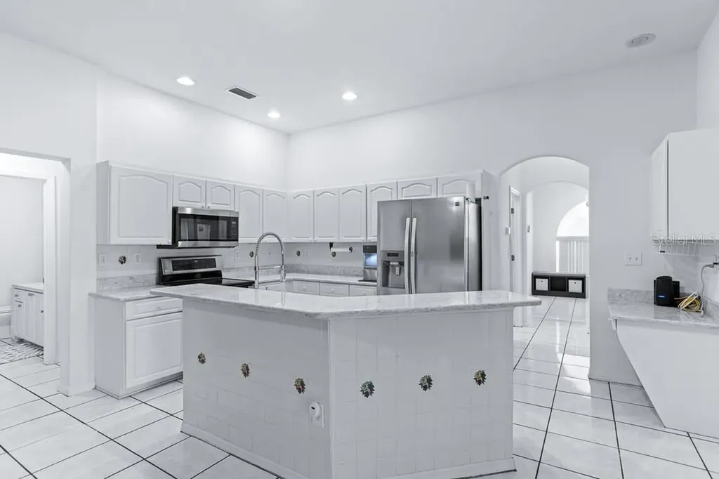 828 Innergary Place Valrico FL 33594