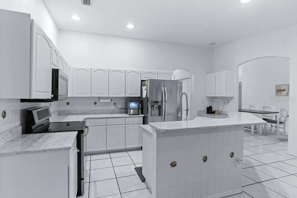 828 Innergary Place Valrico FL 33594