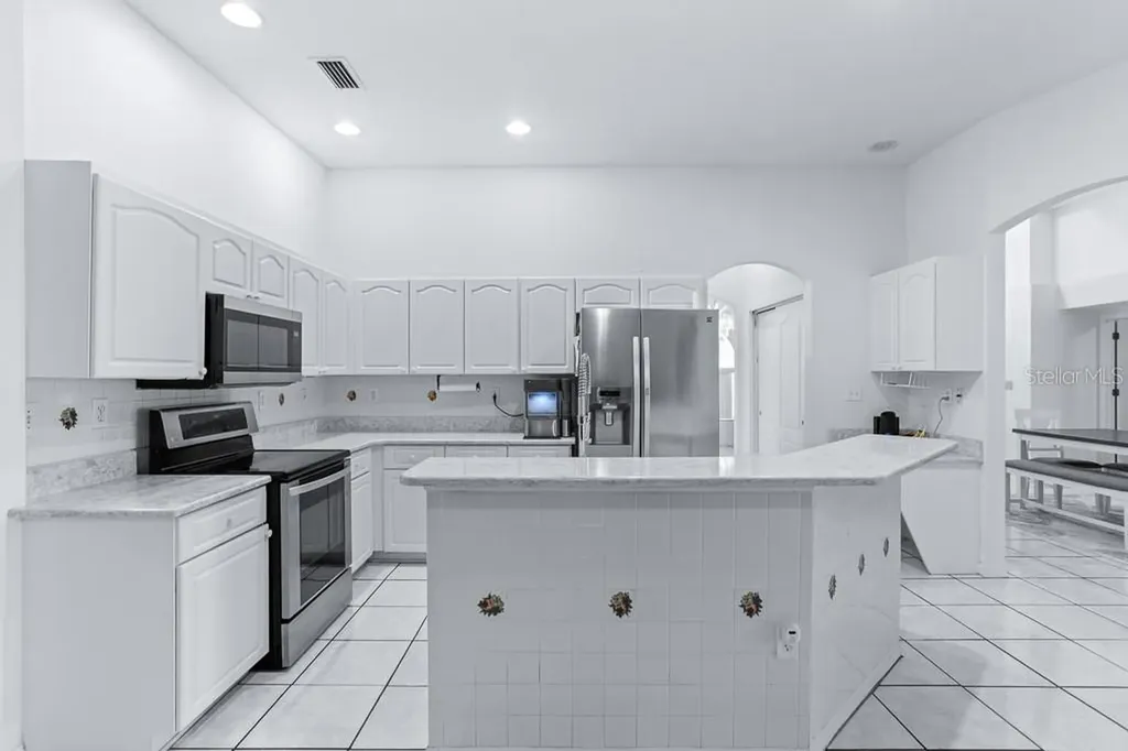 828 Innergary Place Valrico FL 33594