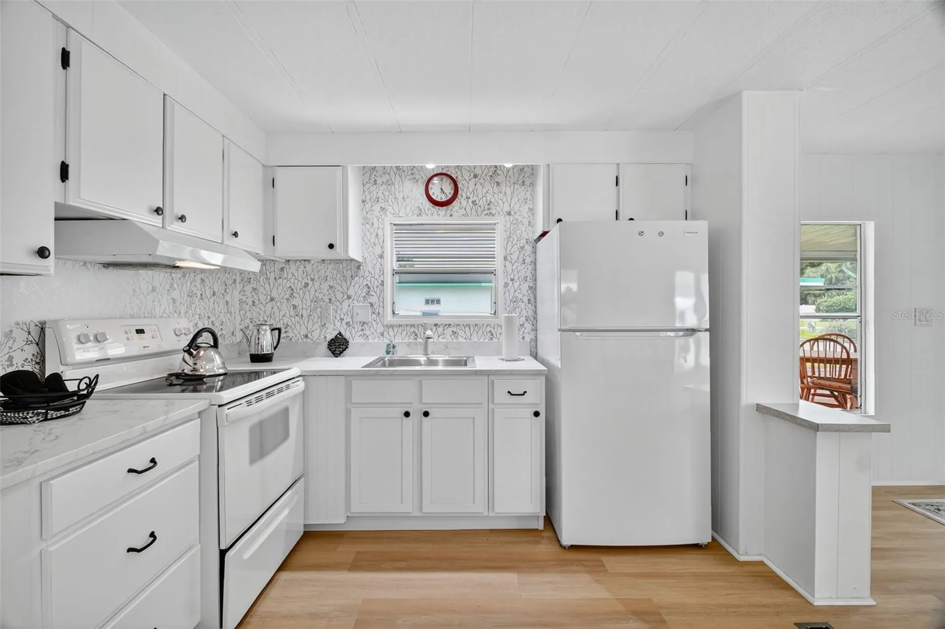 227 Paradise S Leesburg FL 34788