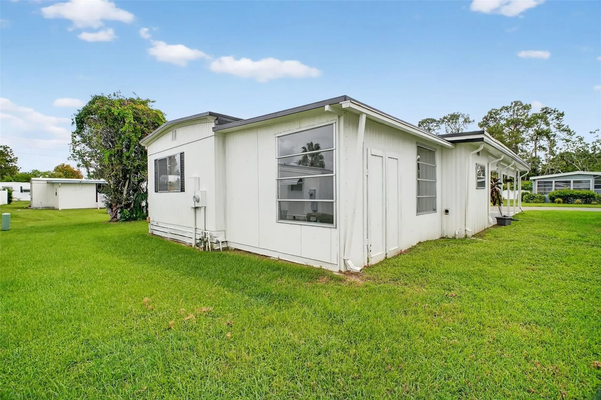 227 Paradise S Leesburg FL 34788