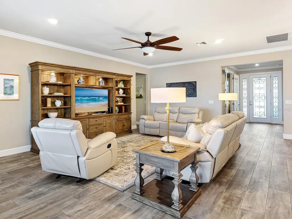 7884 Grande Shores Drive Sarasota FL 34240