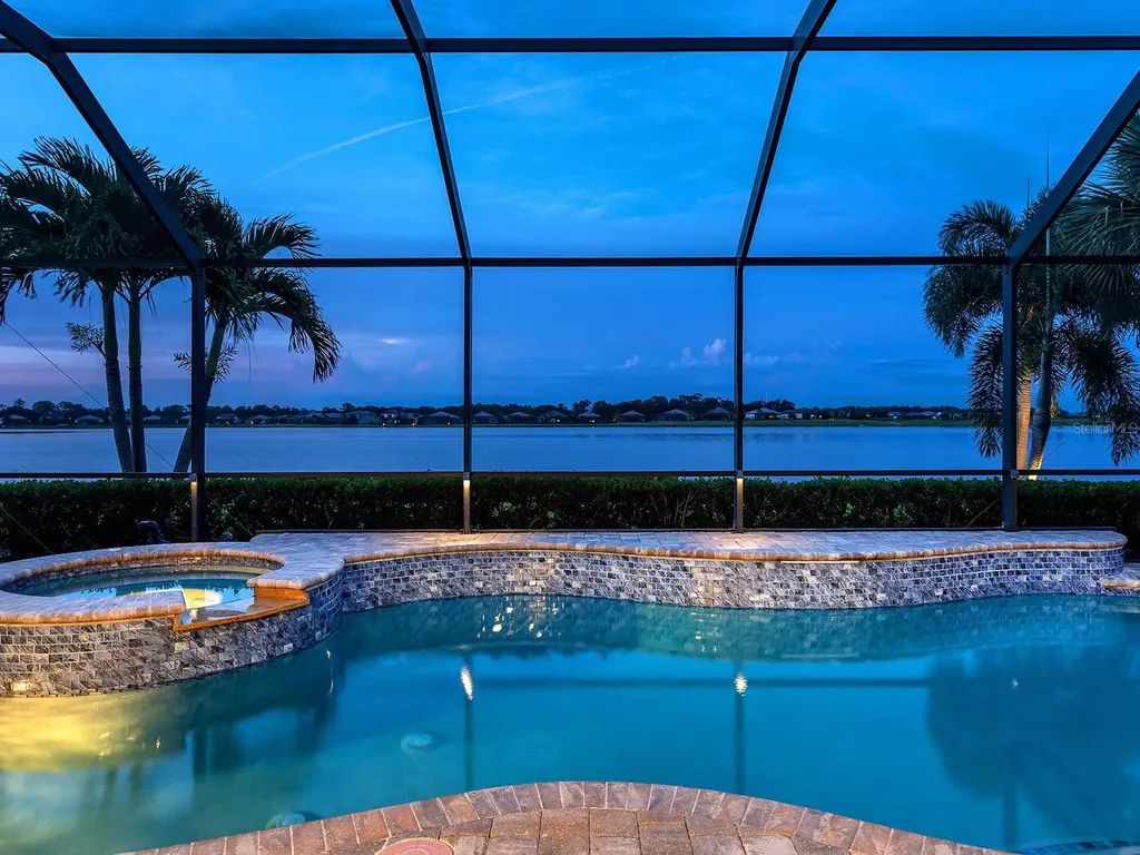 7884 Grande Shores Drive Sarasota FL 34240