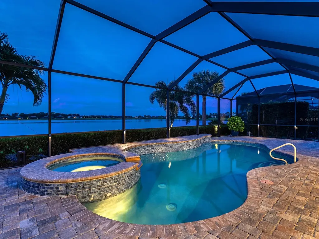 7884 Grande Shores Drive Sarasota FL 34240