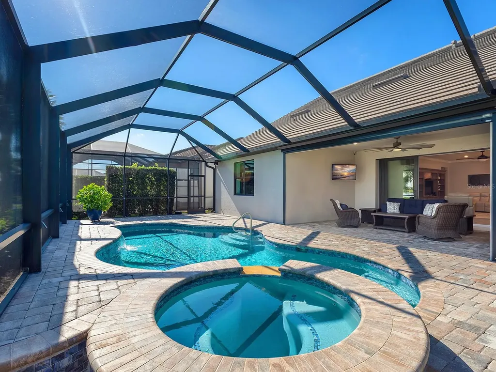 7884 Grande Shores Drive Sarasota FL 34240