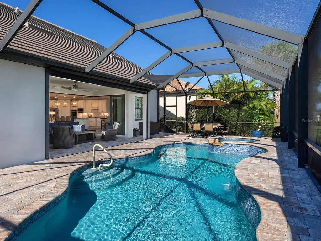 7884 Grande Shores Drive Sarasota FL 34240