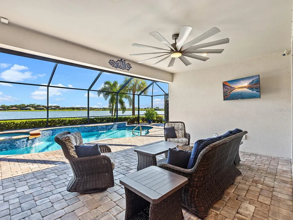 7884 Grande Shores Drive Sarasota FL 34240
