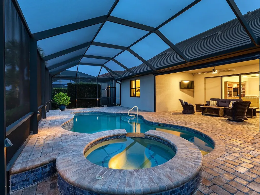 7884 Grande Shores Drive Sarasota FL 34240