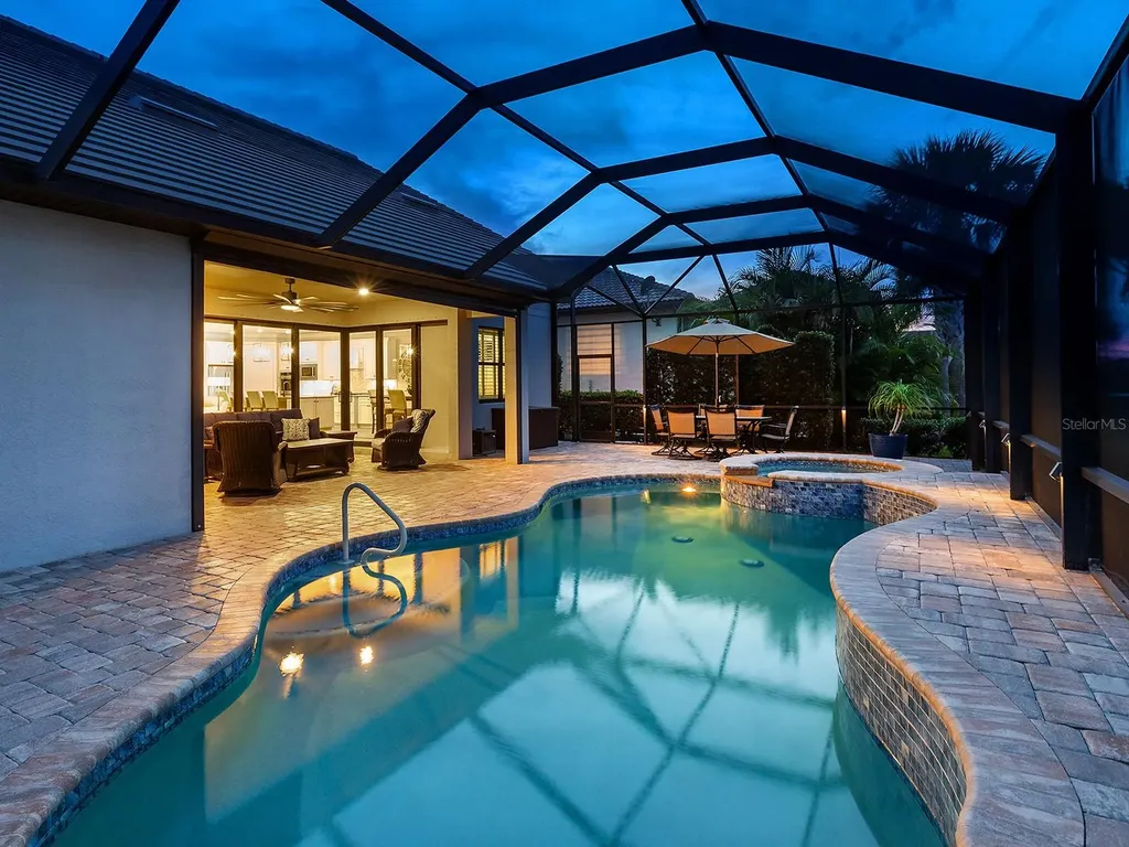 7884 Grande Shores Drive Sarasota FL 34240