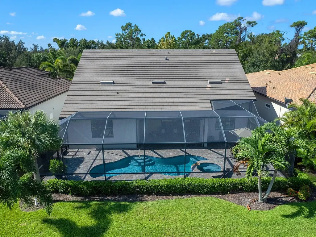 7884 Grande Shores Drive Sarasota FL 34240