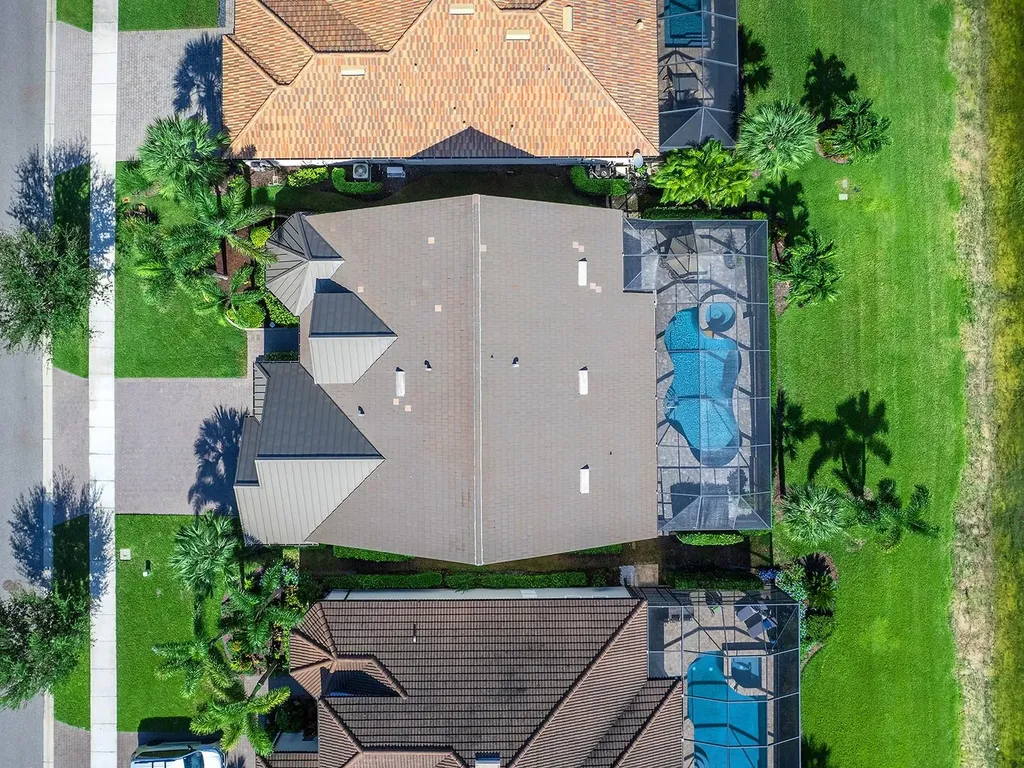 7884 Grande Shores Drive Sarasota FL 34240