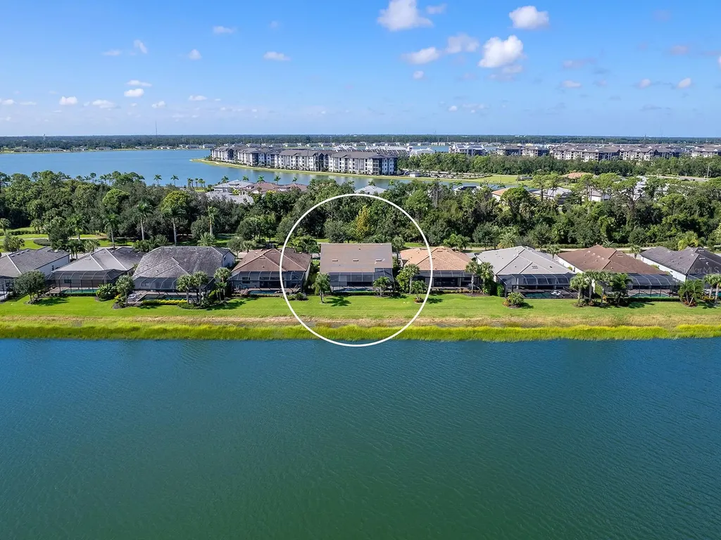 7884 Grande Shores Drive Sarasota FL 34240