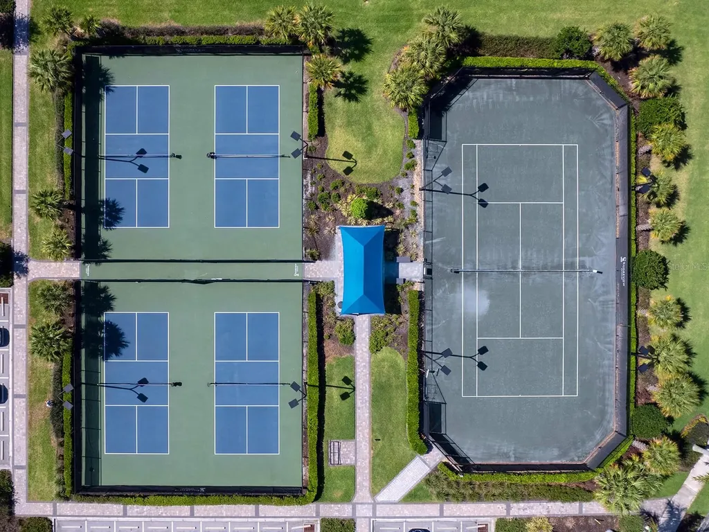 7884 Grande Shores Drive Sarasota FL 34240