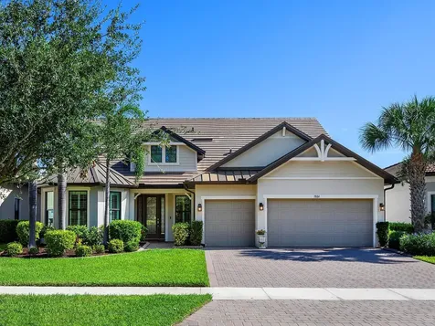 7884 Grande Shores Drive Sarasota FL 34240